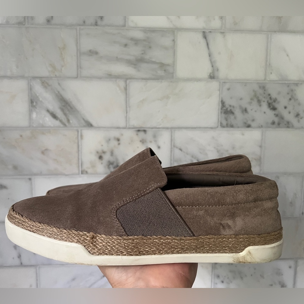 VINCE size 7 suede slip on loafers